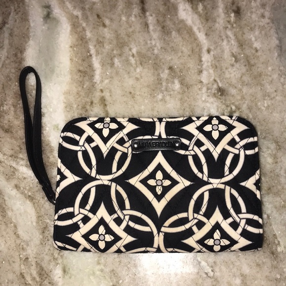 Vera Bradley wristlet - Picture 1 of 4